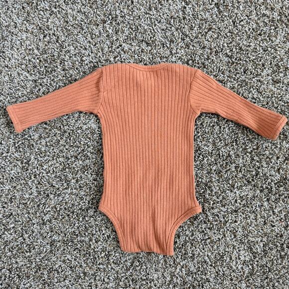 Kate Quinn Baby Bodysuit Rompers Lot of 3 | 6-12M - Picture 11 of 11